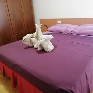 Rosso Apartamento